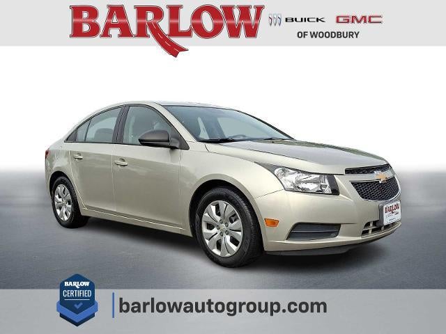 2014 Chevrolet Cruze LS Auto's photo