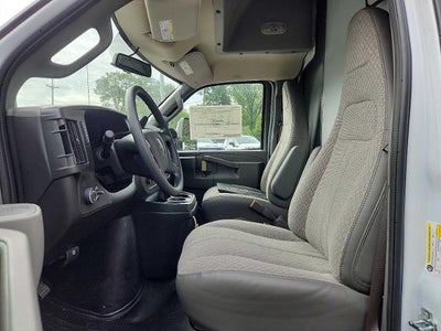 2025 GMC Savana Cutaway 3500 Base