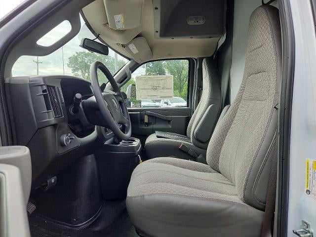 2025 GMC Savana Cutaway 3500 Base