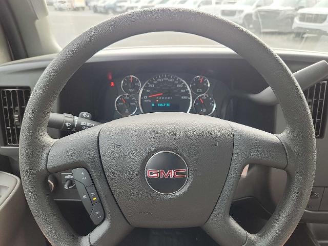 2025 GMC Savana Cutaway 3500 Base