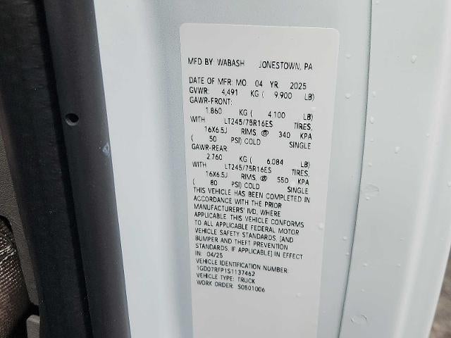 2025 GMC Savana Cutaway 3500 Base