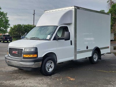 2025 GMC Savana Cutaway 3500 Base