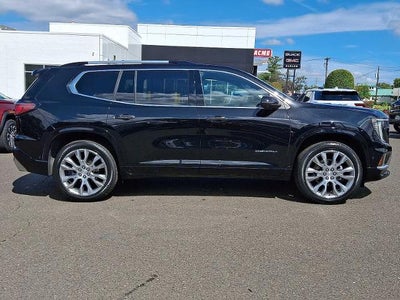 2024 GMC Acadia Denali