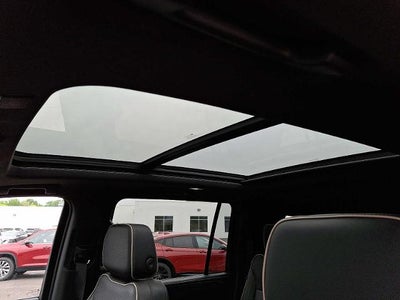2022 GMC Yukon XL SLT