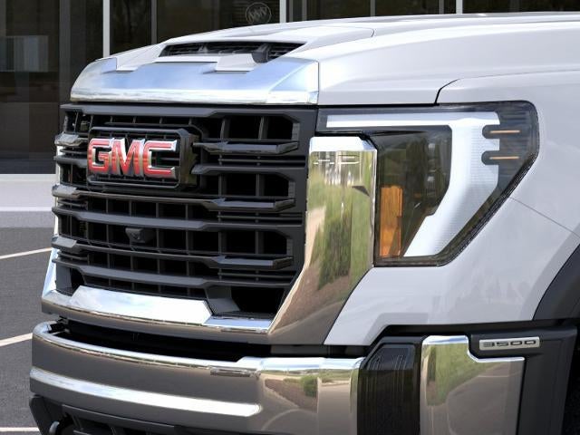 2026 GMC Sierra 3500HD Pro - Photo 13