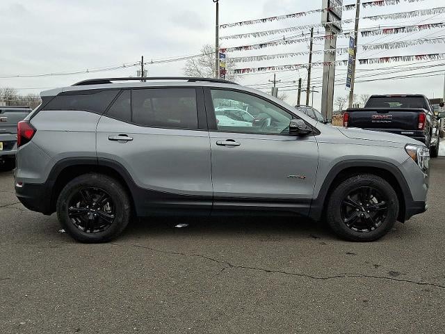 2023 GMC Terrain AT4