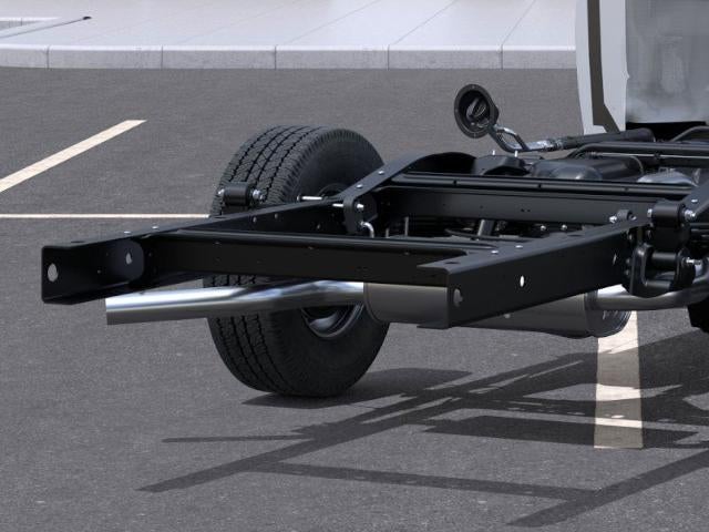 2025 GMC Savana Cutaway 3500 Base