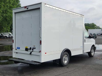 2025 GMC Savana Cutaway 3500 Base