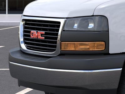 2025 GMC Savana Cutaway 3500 Base